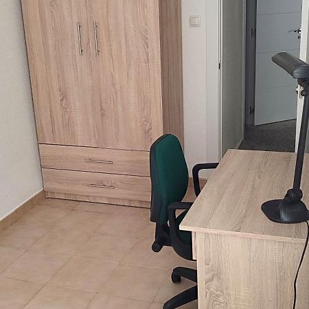 Apartamento 2 Habitaciones A 8 Min Del Casco Historico قرطبة المظهر الخارجي الصورة